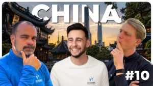 Instructores de la academia contando sus aprendizajes de la copa del mundo de china, shanghái 2026. En un pódcast sobre el viaje y el jetlag