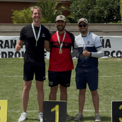 Podio del Gran Premio de Valladolid 2026 en el que Javier Mérida se ha proclamado subcampeón y comparte escenario con Pablo Acha y Andrés Temiño